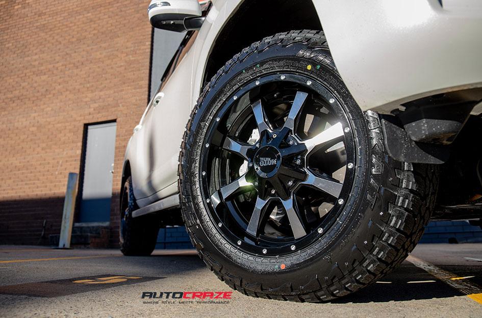 TOYOTA-PRADO-MO970-GLOSS-BLACK-MACHINED-FACE